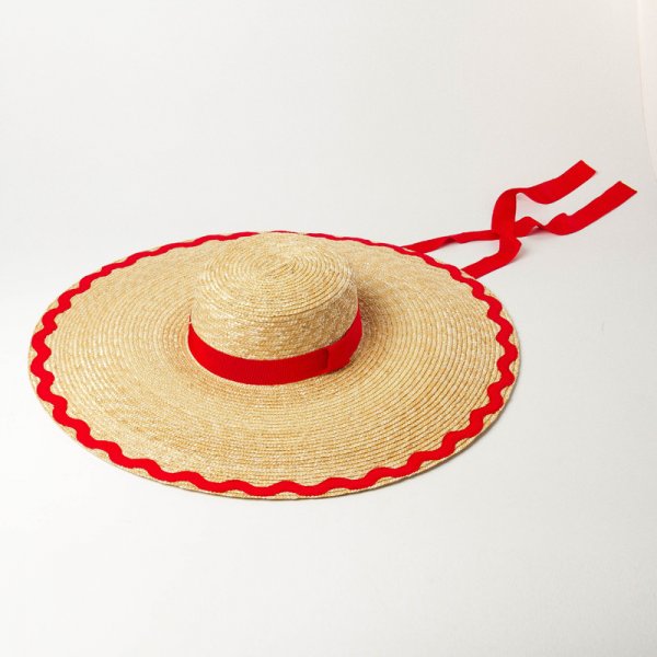 Beach Straw Hat With Wavy Patched Edge  Flat Top And Big Eaves Straw Sunshade